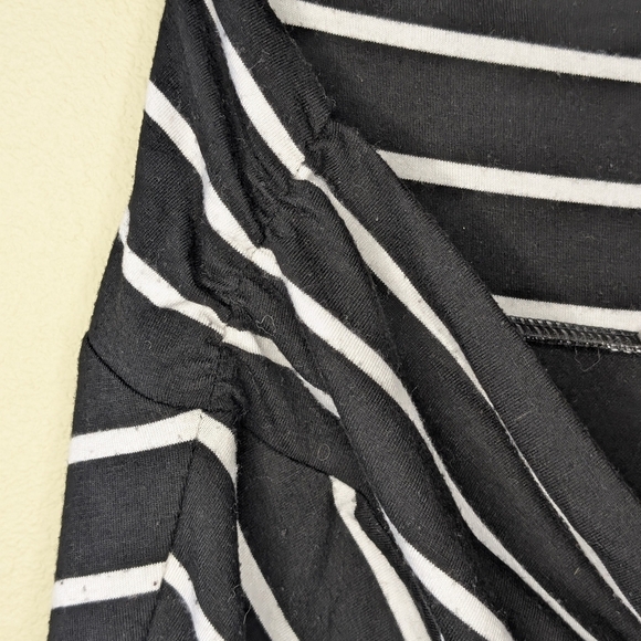 Faded Glory Black and White Top - Picture 6 of 7